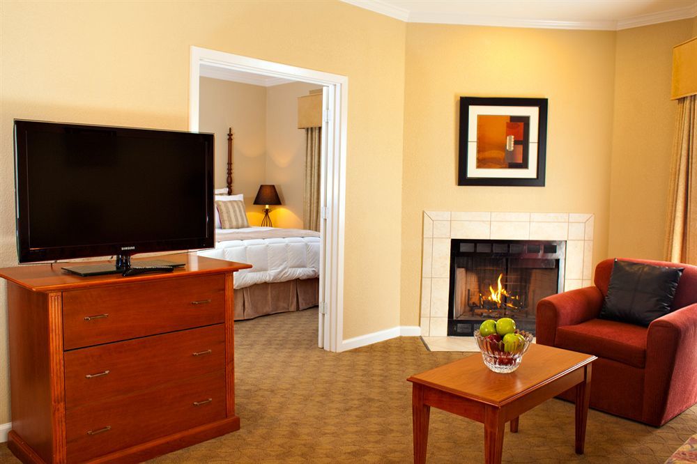 Cloverleaf Suites Baton Rouge Ngoại thất bức ảnh