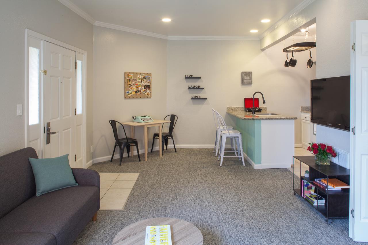 Cloverleaf Suites Baton Rouge Ngoại thất bức ảnh