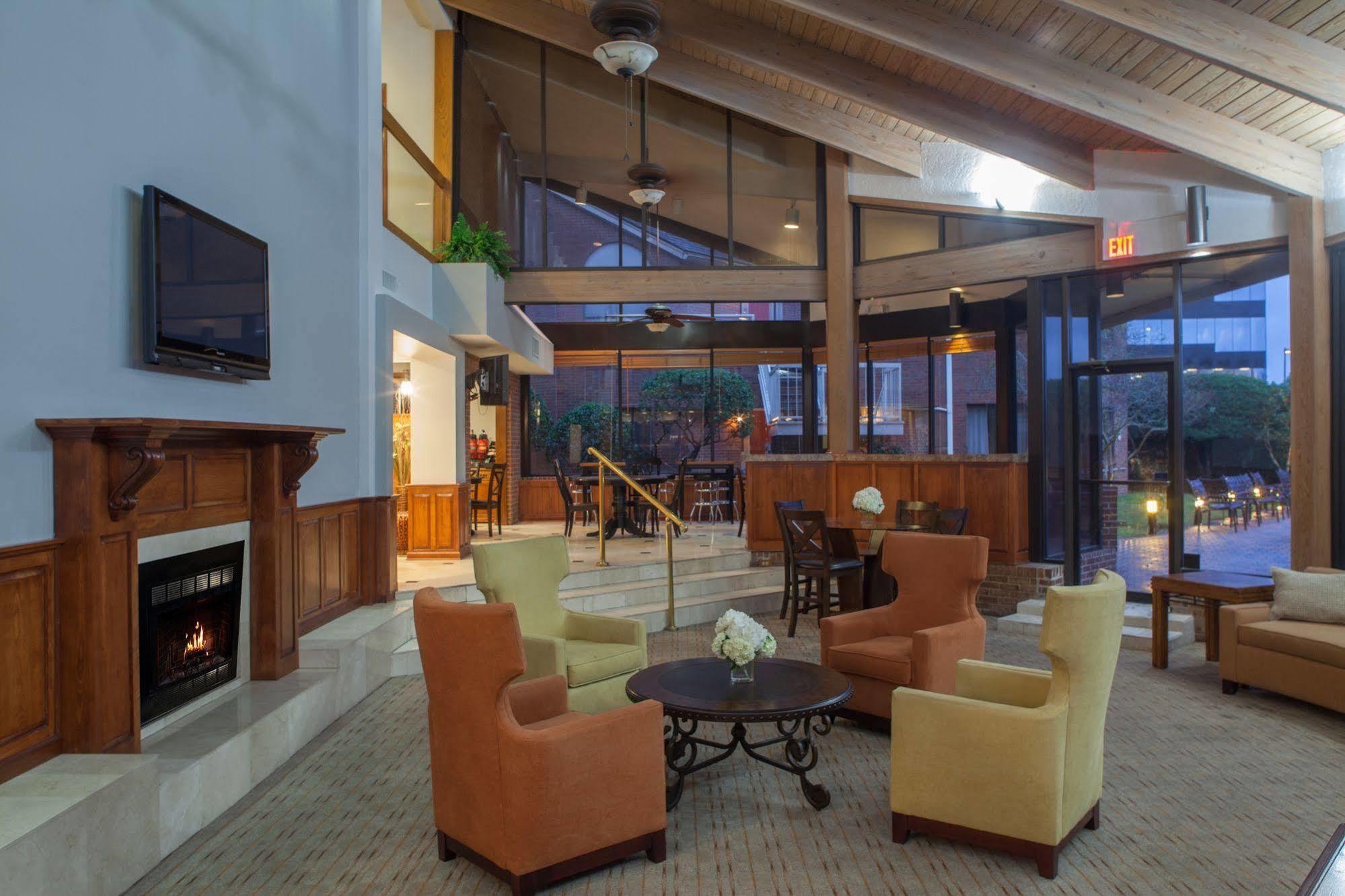 Cloverleaf Suites Baton Rouge Ngoại thất bức ảnh