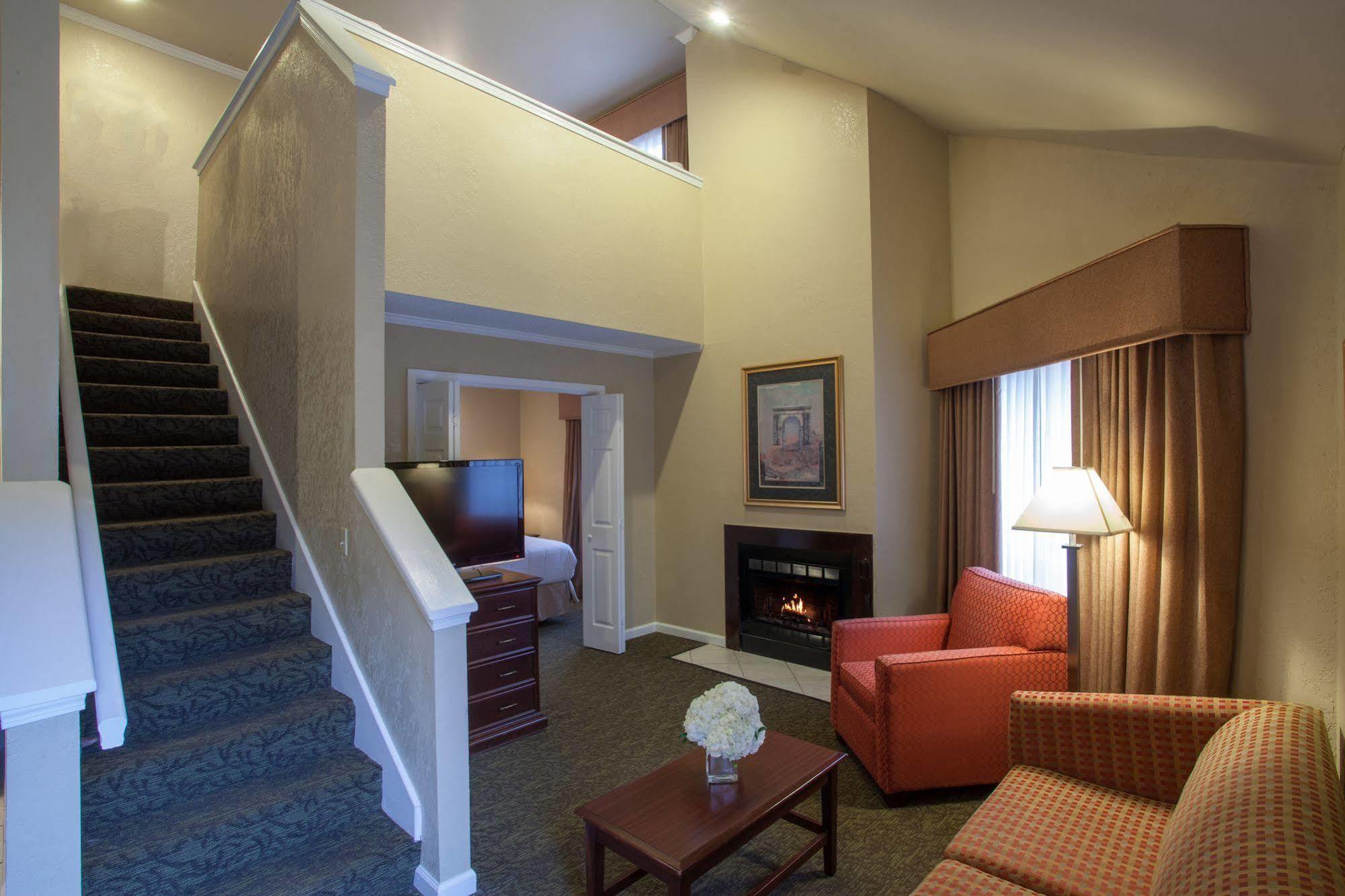 Cloverleaf Suites Baton Rouge Ngoại thất bức ảnh